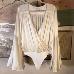 Caroline Constas Womens Bell Sleeve Pleated Relaxed Wrap Bodysuit Cream Large